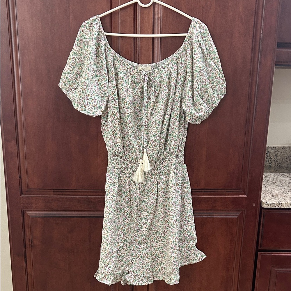 Easel Floral Puff Sleeve Romper with Pockets